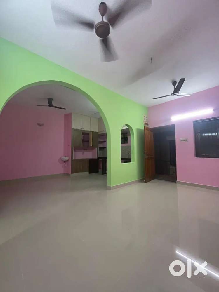 2 bhk FF house near Adambakkam DAV for rent only family