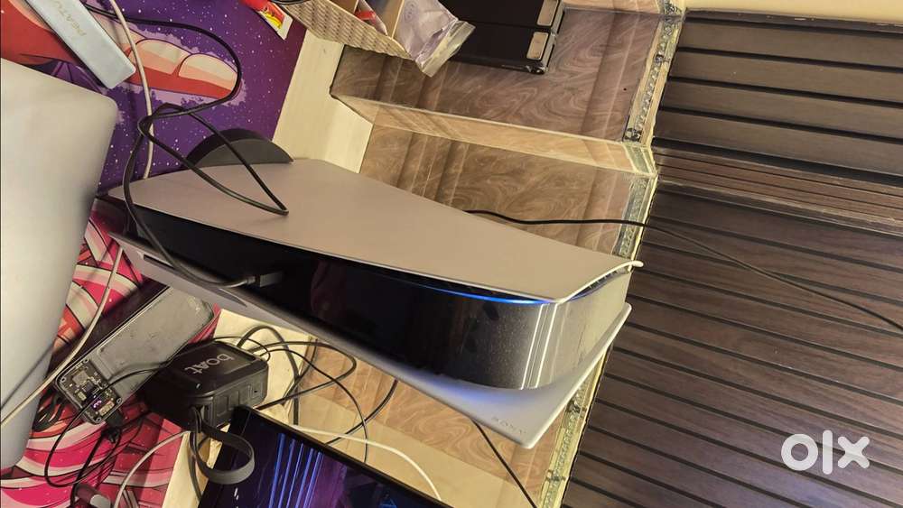 Ps 5 disc with 2 remotes