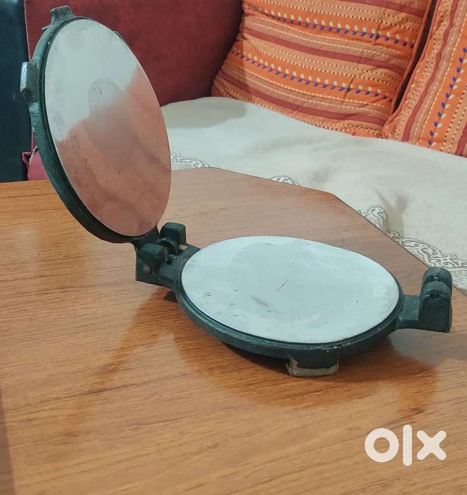 ROTI MAKER & PURI MAKER