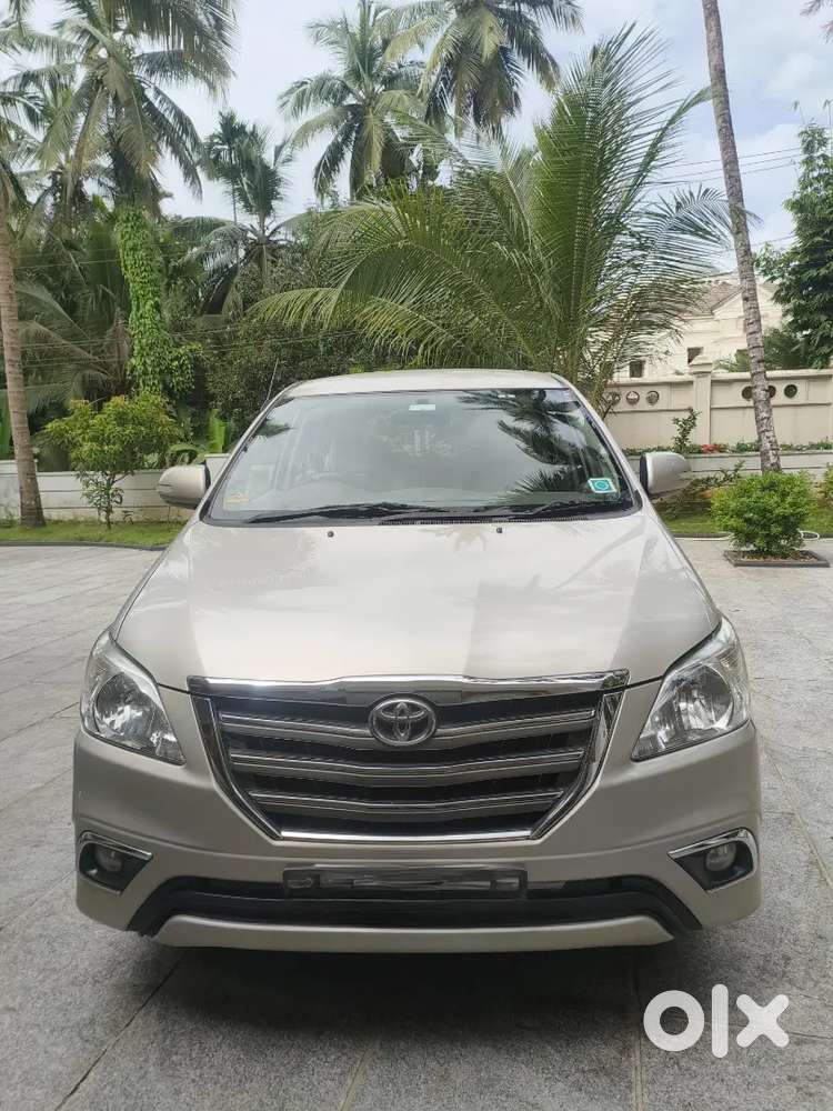 Toyota Innova 2014 Diesel Well Maintained