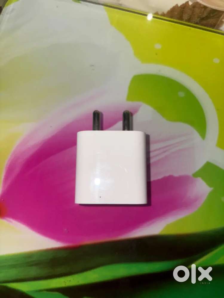 I phone 13 adapter