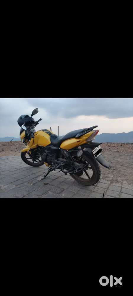 Apache RTR 160 – Budget Sports Bike, Best Deal
