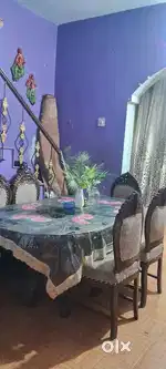 Dining table for sale