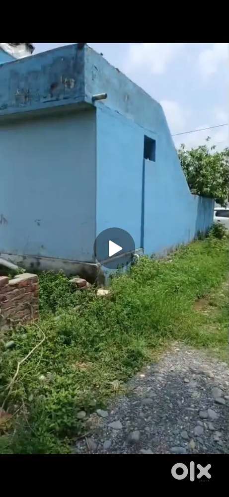 183 gaj plot near Herbertpur chowk 12000 per gaj