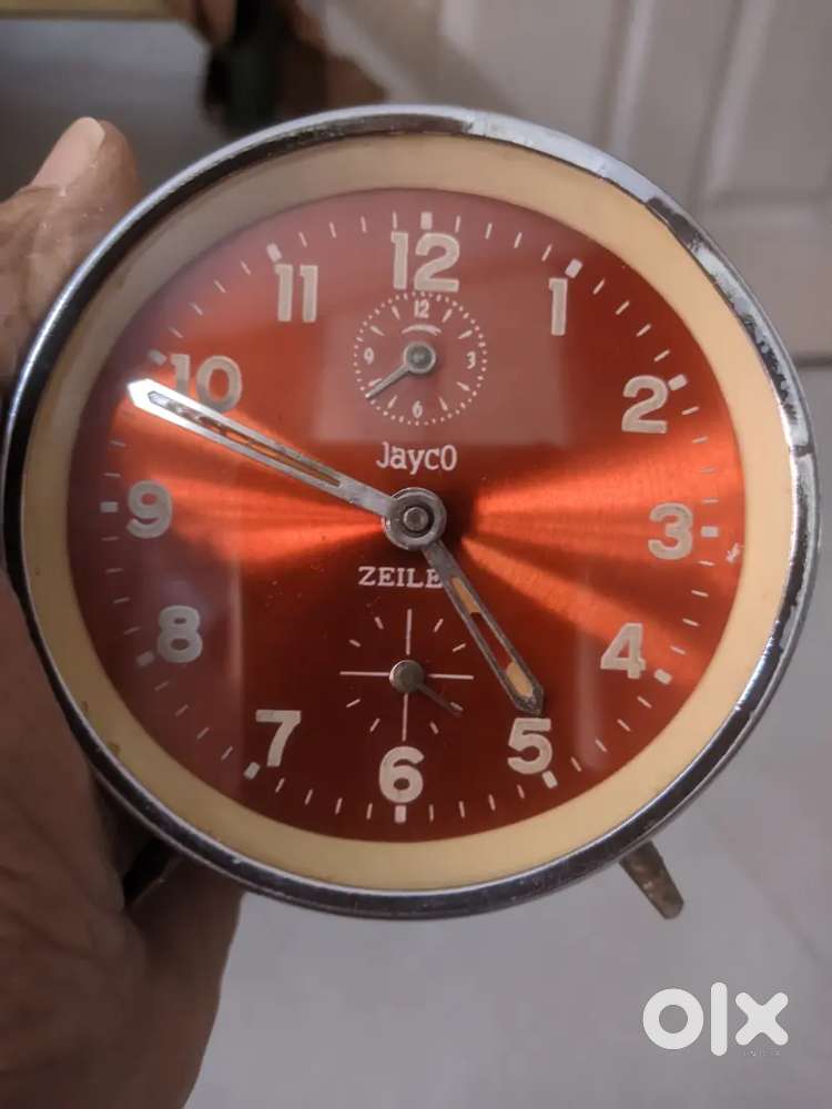 Hes, jayco 3 alaram clocks