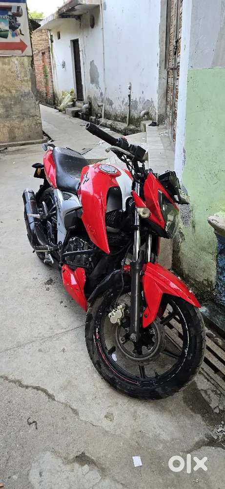 Apache RTR 4V