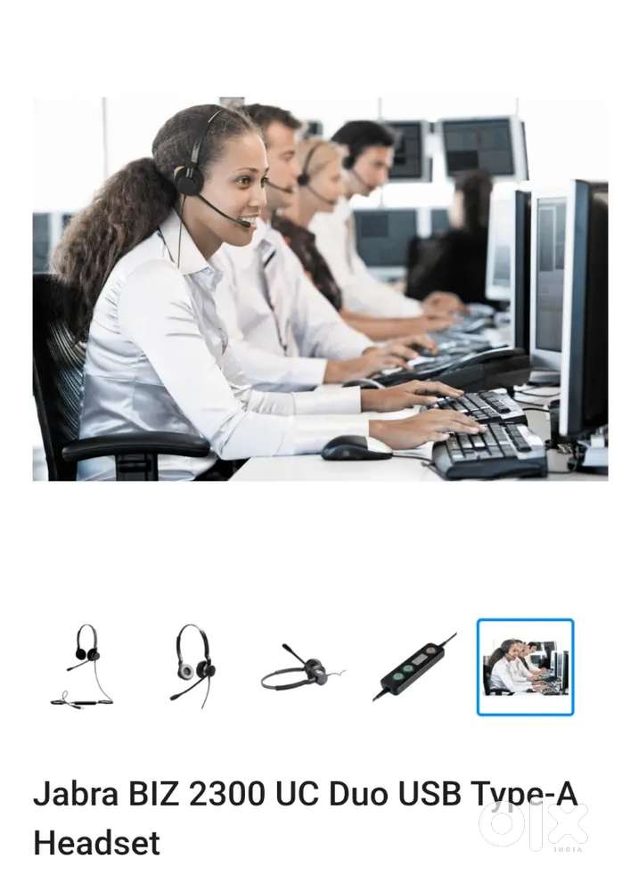 Wired headphones ( Available 20 piece only)