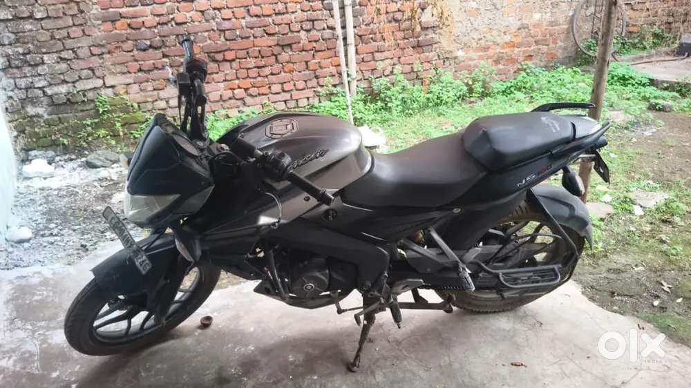 Gadi bechana hai arjent