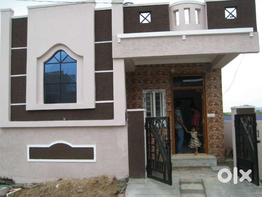 Independent  HOUSE in GATED Community..