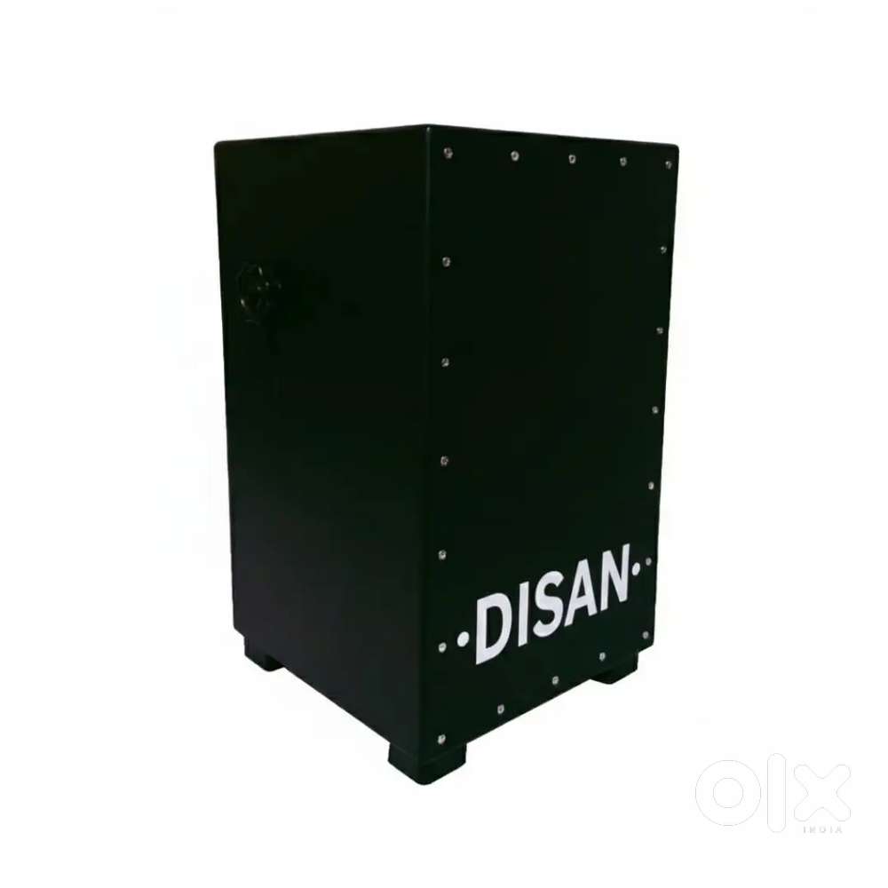 Cajon box with snare adjustment knob