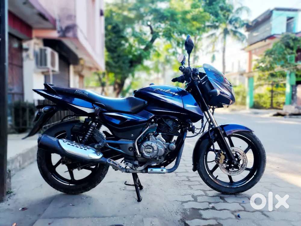 Bajaj Pulsar 150 Blue Color