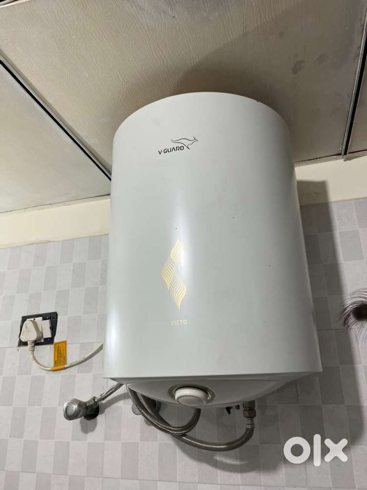 Geyser for sale 25 L V Guard Victo
