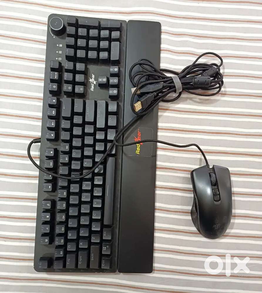 Keyboard, Mouse, Laptop Stand, Philips Lamp, Philips LED