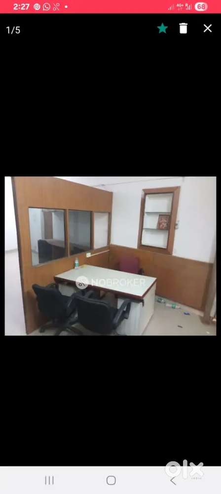 On road office space.Walking distance metro station.