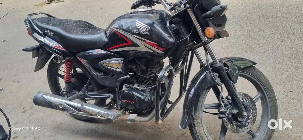 Hinda shine 2018 model nice outlook and good engine