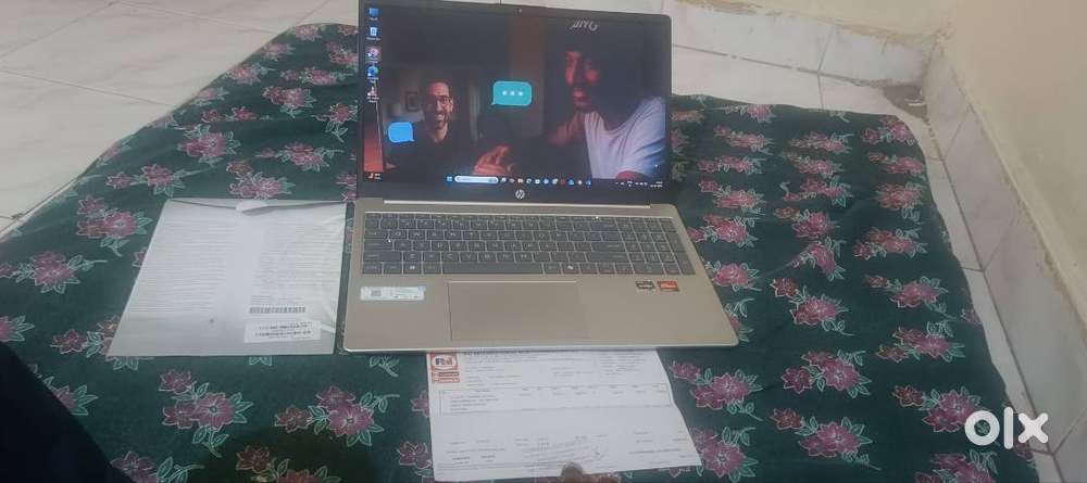 HP 15 Laptop - AMD Ryzen 5 7520U ( latest )