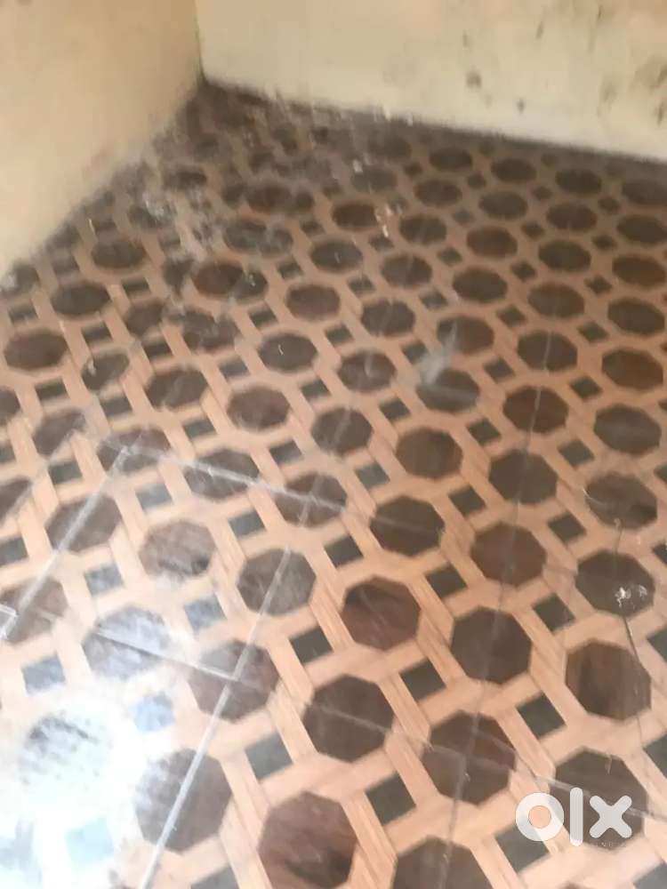 Shop rent me dena hai doctor clinic ya laboratory ke liye