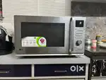 LG MICROWAVE WITH CONTAINER