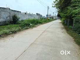90%Lonable CORNER 40 FEET road