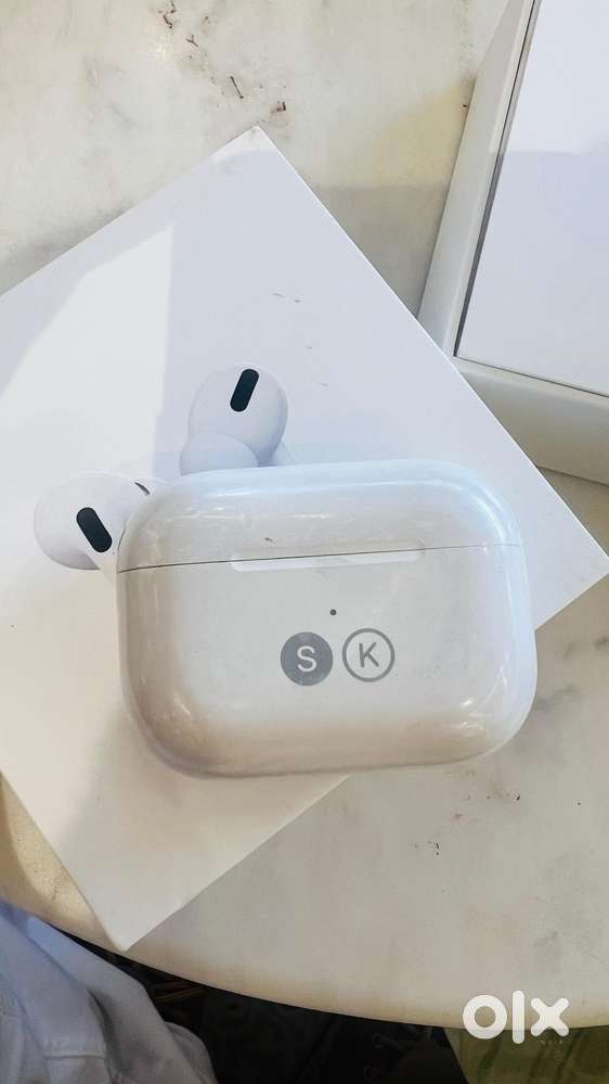 Apple AirPods Pro (1st Generation) – Working Condition