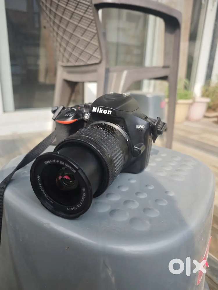 Nikon D3500 DSLR + 18-55mm Lens – Excellent Condition, Low Use