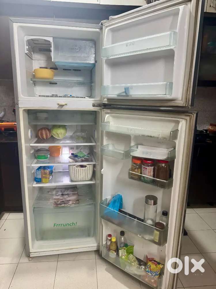 Samsung refrigerator 320ltr