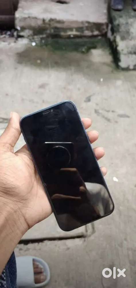 I phone 12 (128 GB)