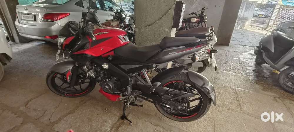 Bajaj Pulser 200NS