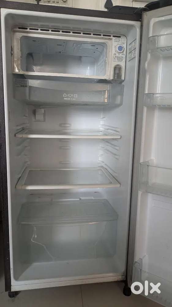 LG fridge with Good Condition