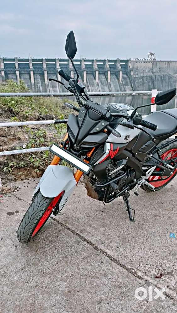 Yamaha MT15 V2 2023 December model 4000km driven