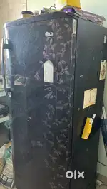 LG FRIDGE 235litre