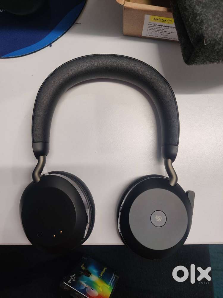 Jabra Evolve2 75 headphones