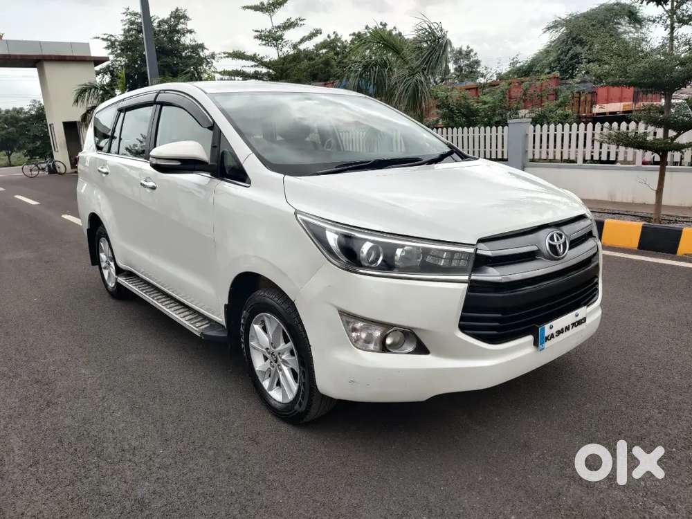 Toyota Innova Crysta 2016 Diesel 165000 Km Driven