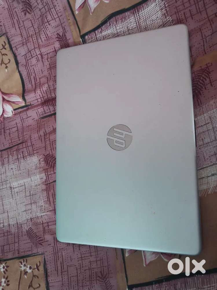 Hp laptop i5 GB 512