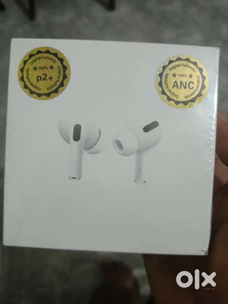 Apple Airpods with Wireless Charging