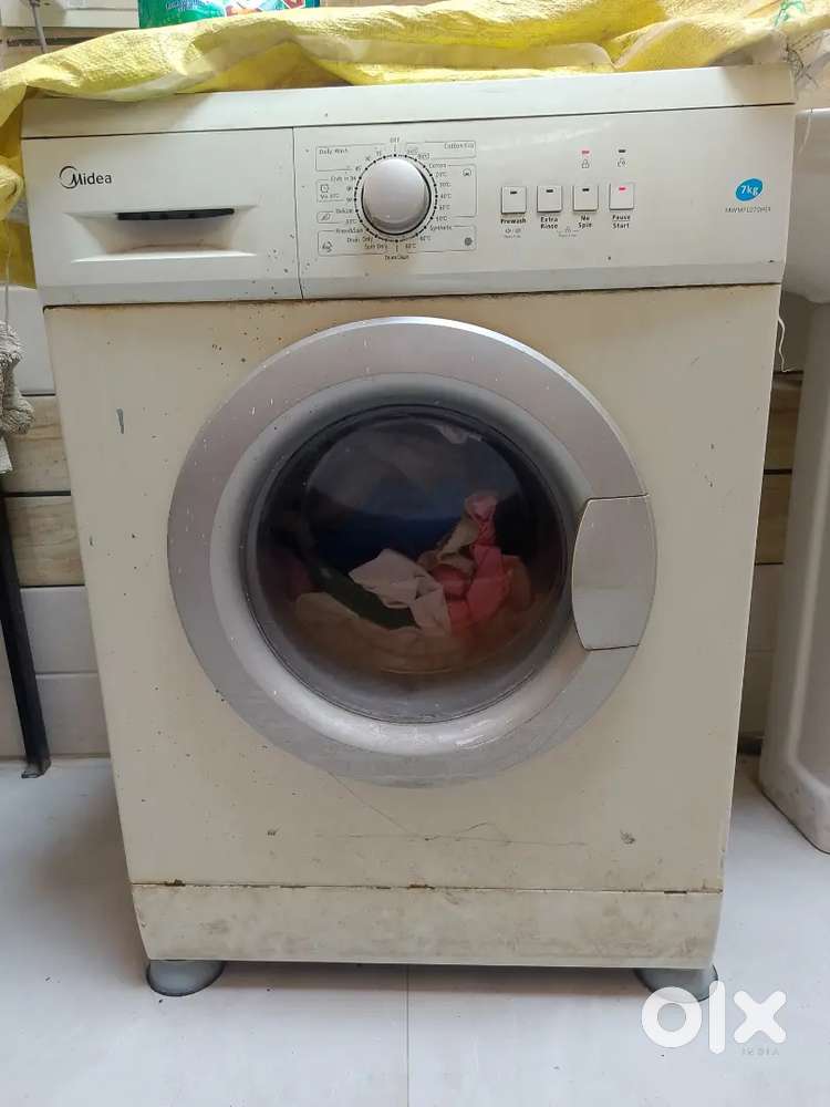 Fully automatic front load 7 kg washing machine in good condition