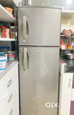 250 Litre LG Fridge in proper working condition