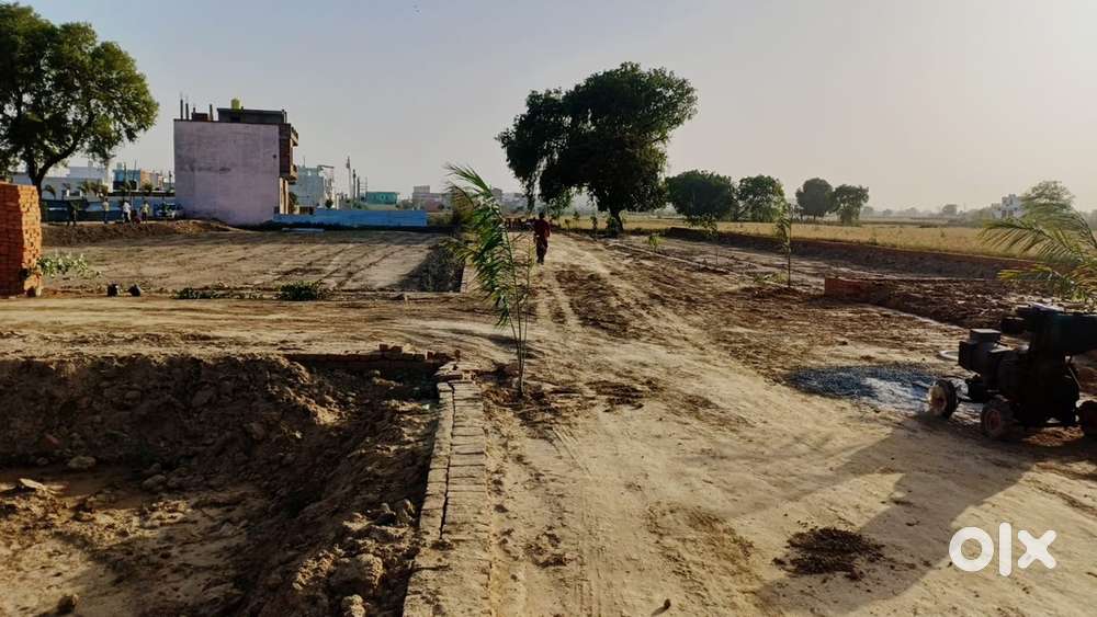 Plot Sale in Vrindavan Garden