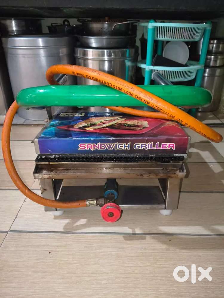 Sandwich grilled machine