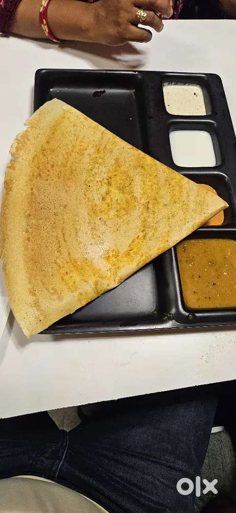 आवश्यकता है साउथ इंडियन कुक की.  रहना खाना मुफ्त.