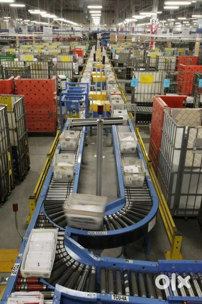 Warehouse is booking out the employees