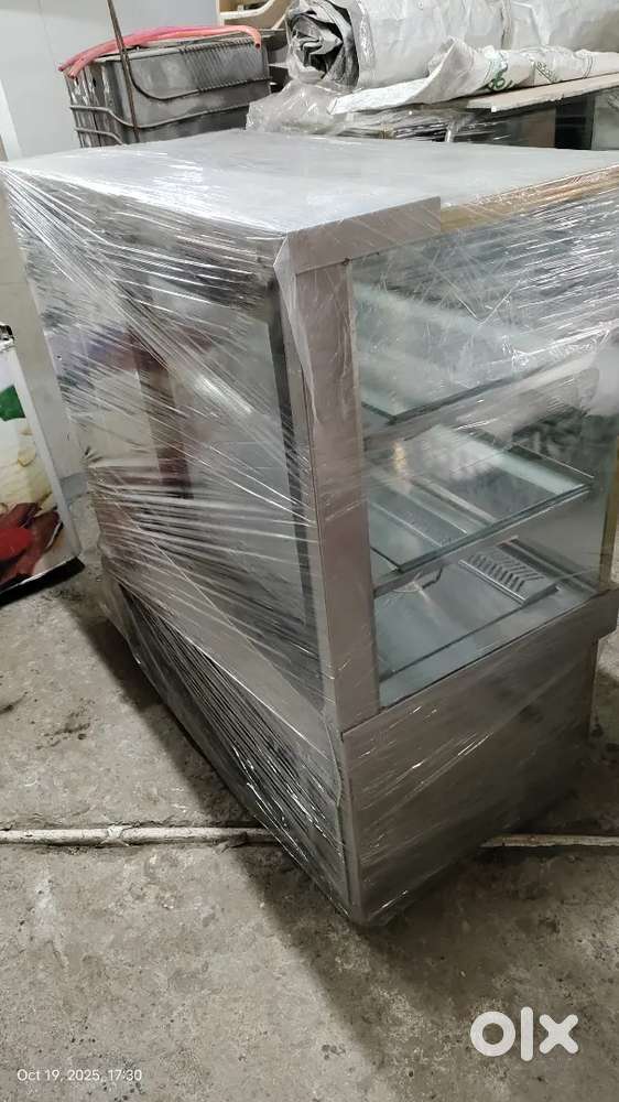 AC cake display counter