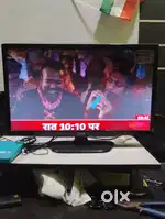 LG 24 TV LCD  in good condition