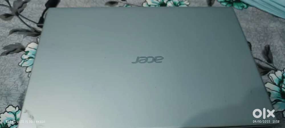 Acer laptop ( new in condition)