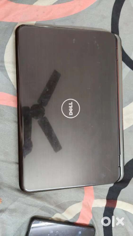 DELL    LAPTOP