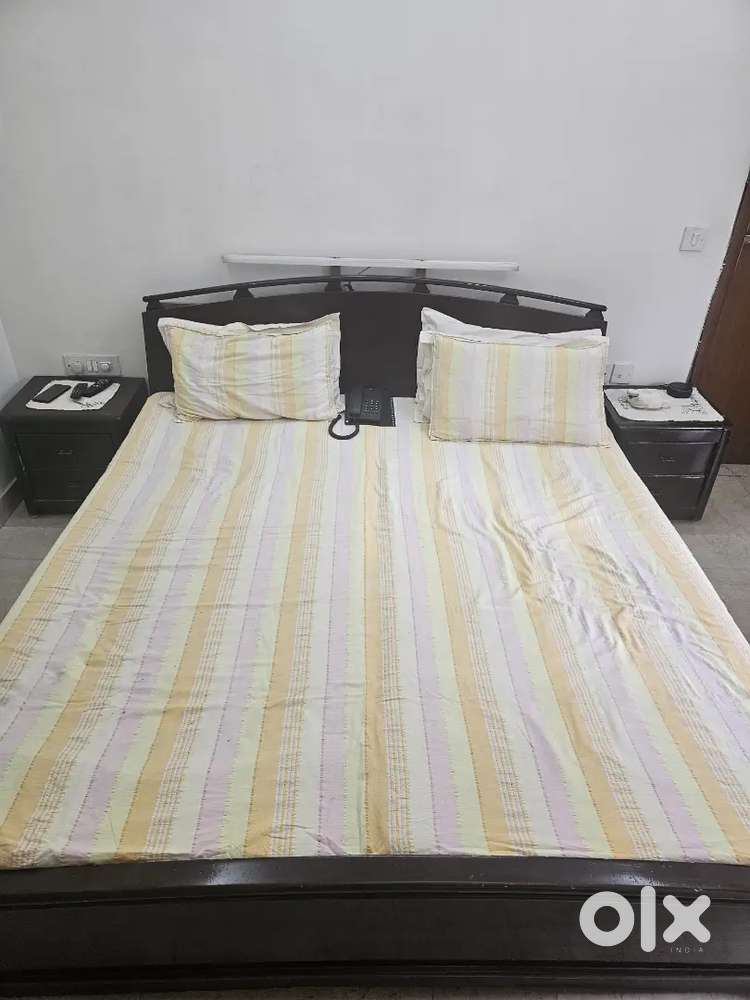 Double Bed with box and side table