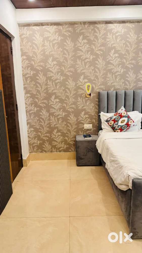 Room cleaning ke leeye ladka chaiye