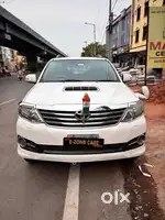 Toyota Fortuner 4x4 Manual Limited Edition, 2013, Diesel