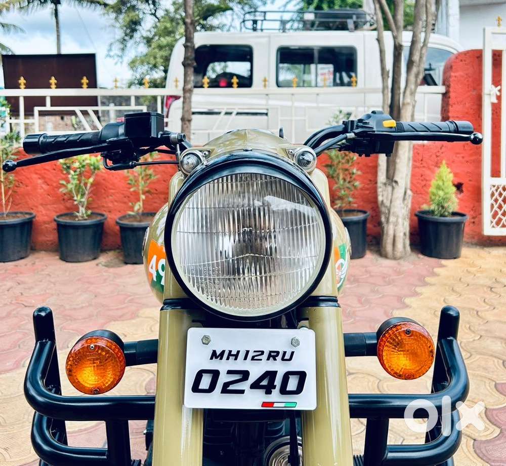 Royal Enfield  BULLET 350 cc Classic,  Signal Stormrider, BS-4,