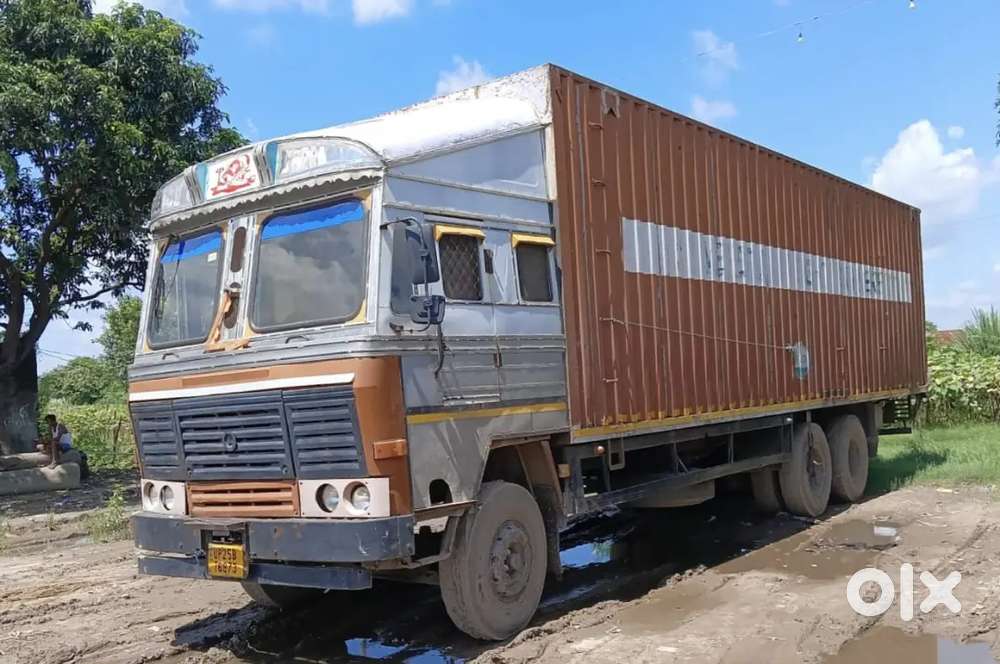 Good condition Truck //Ashok Leyland -CONTAINER